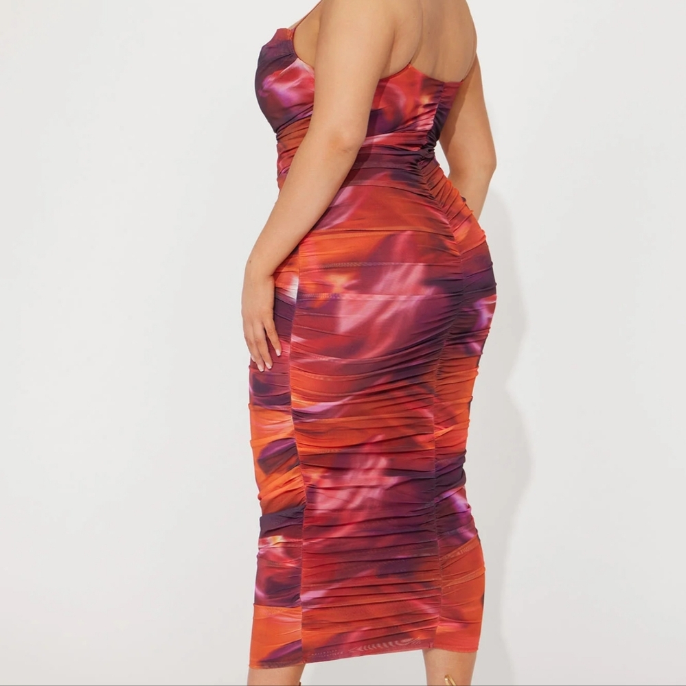 Ruched Midi Dress - Picture 2 of 5